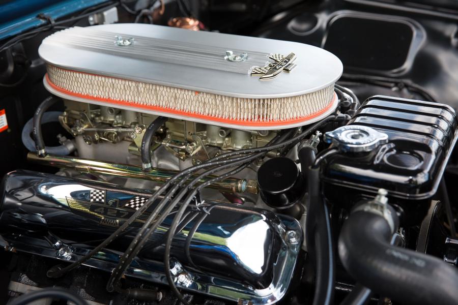 Моторный отсек Ford Galaxie 500 XL Convertible (76A/65) 1964 года  (фото 21 из 28)